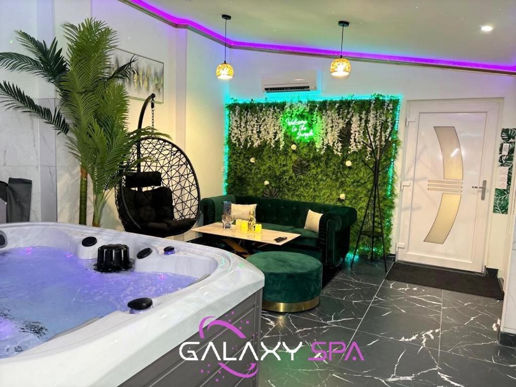 Galaxy Spa - Suite Jupiter Jacuzzi Privatif Champigneulles Extérieur photo