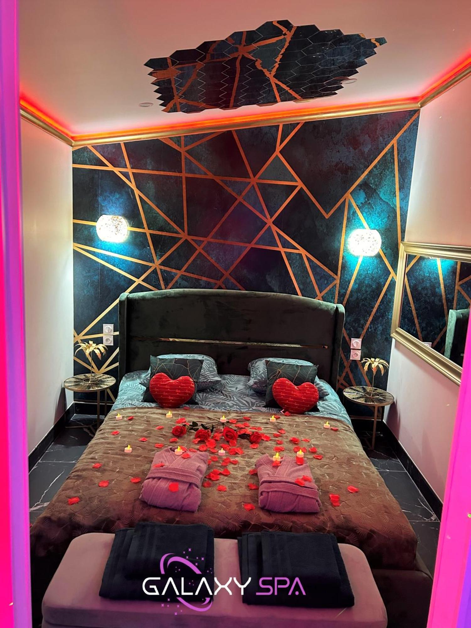 Galaxy Spa - Suite Jupiter Jacuzzi Privatif Champigneulles Extérieur photo